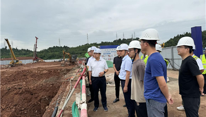 石鎮(zhèn)槐帶隊督導項目建設(shè)和安全生產(chǎn)工作