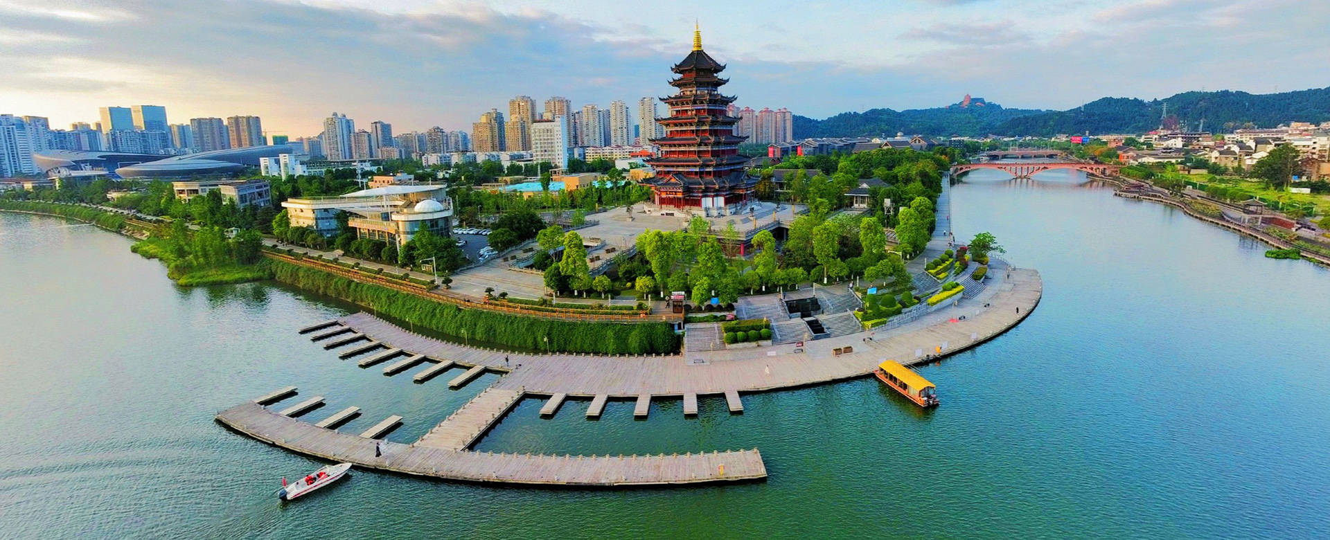 興企愛(ài)崗、志美行厲、建功立業(yè)